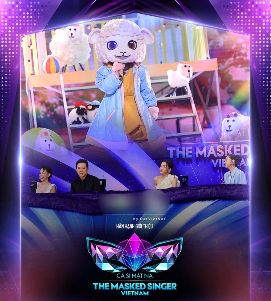 Không cần khán giả đồn đoán, Khởi My tự lộ bằng chứng là mascot Cừu Bông-3