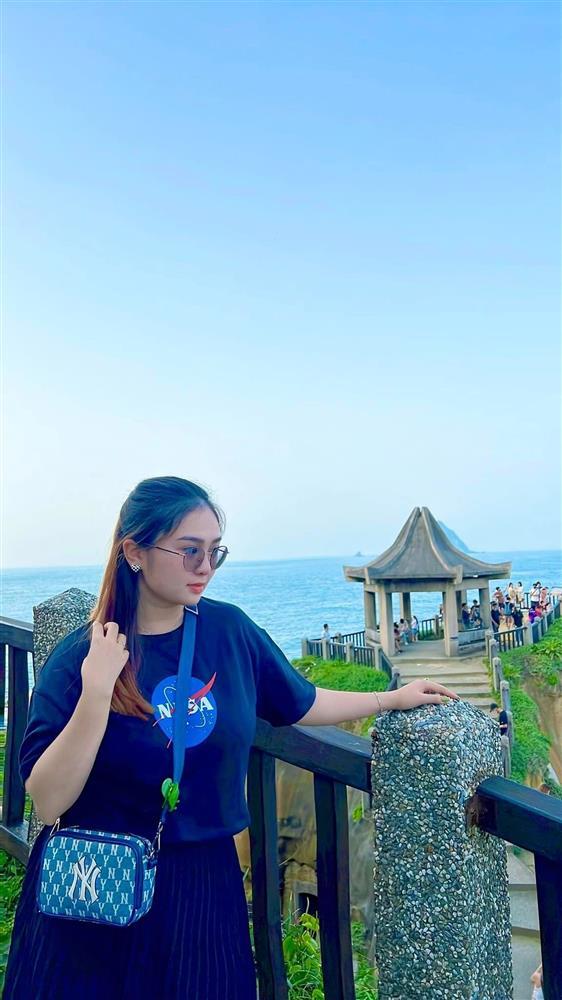 Thiện Nhân sau ồn ào với gia đình: Ngừng ca hát, vướng nghi vấn dao kéo-10