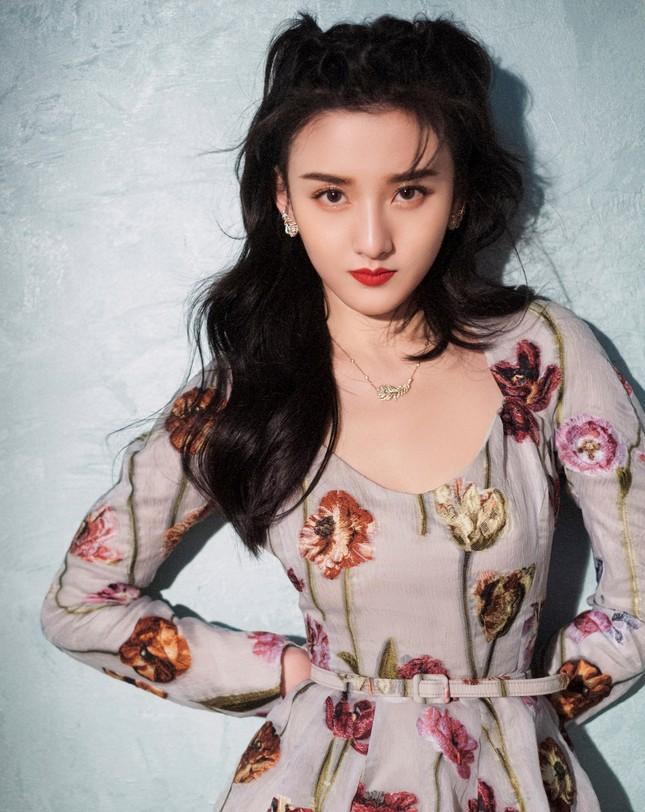 Tống Tổ Nhi sụp đổ sự nghiệp ở tuổi 25, nhiều nghệ sĩ vạ lây-2