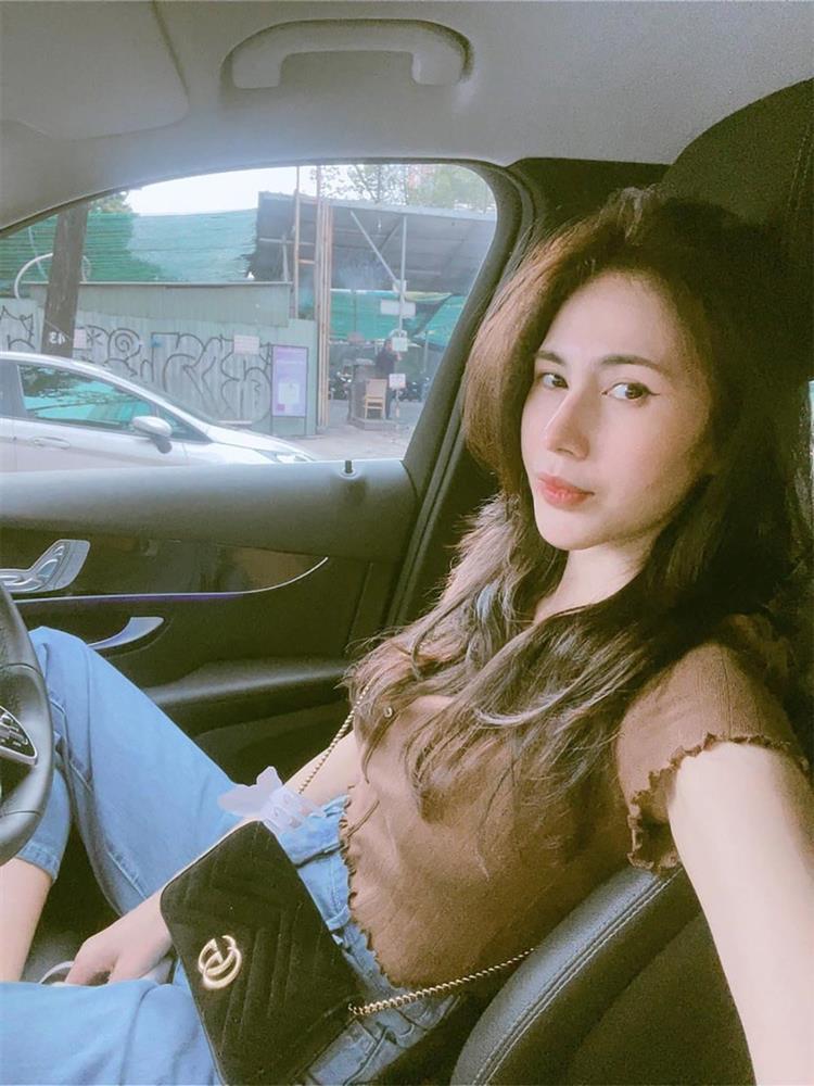 Nhan sắc ca sĩ Thuỷ Tiên thay đổi thế nào sau gần 20 năm vào showbiz?-10