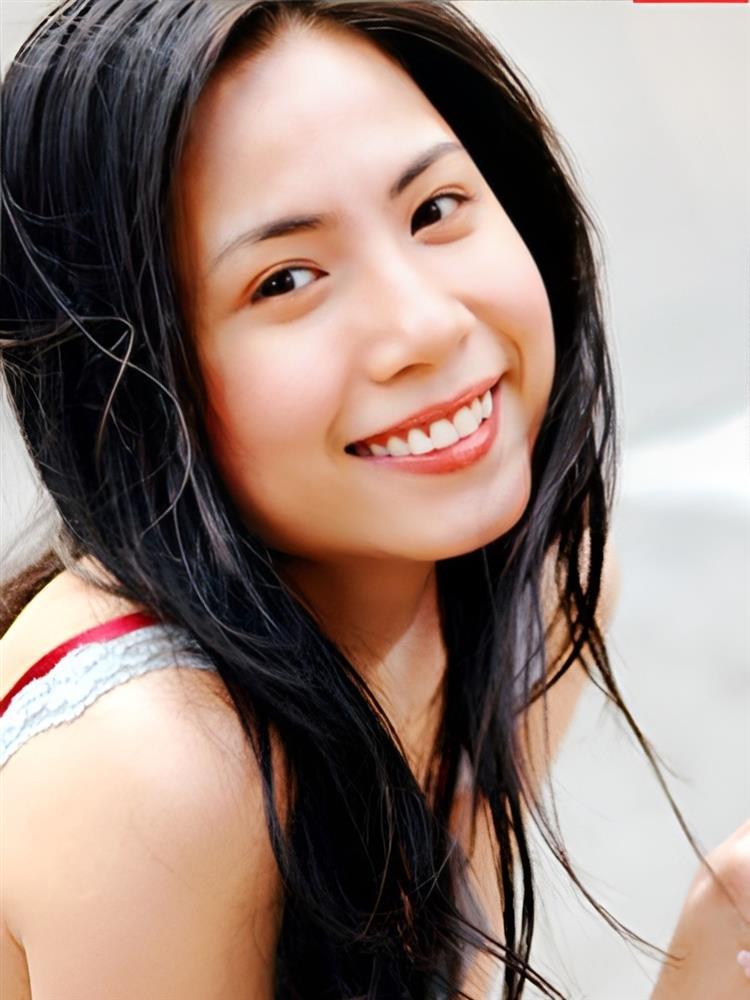 Nhan sắc ca sĩ Thuỷ Tiên thay đổi thế nào sau gần 20 năm vào showbiz?-3