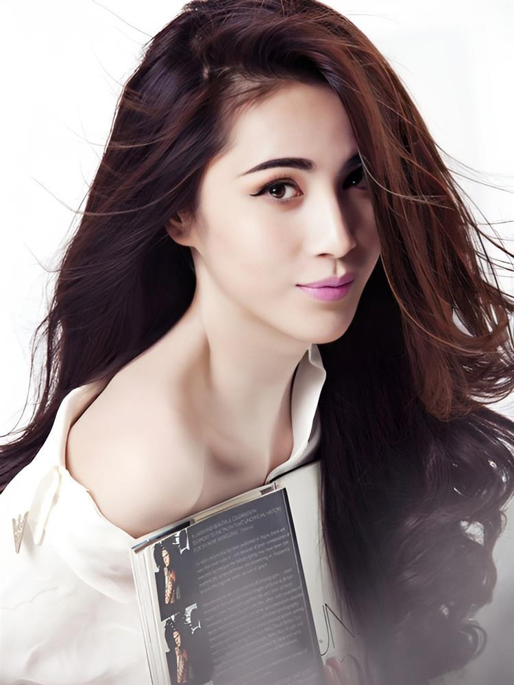 Nhan sắc ca sĩ Thuỷ Tiên thay đổi thế nào sau gần 20 năm vào showbiz?-8