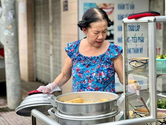 TP HCM: Món ăn lạ mà quen gây thương nhớ ở quận 7-4