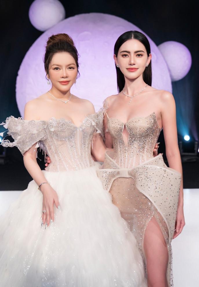 Ma nữ Thái Lan Mai Davika diện váy cưới, Lý Nhã Kỳ xin vía sớm lấy chồng-5