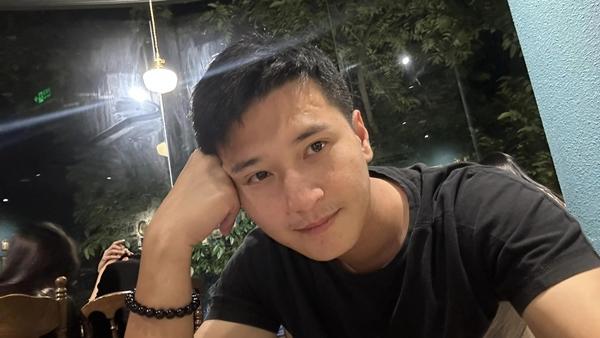 Huỳnh Anh: Đời thường xuề xòa khác biệt vẻ nghiêm túc của cảnh sát Tuấn trong Biệt Dược Đen-5