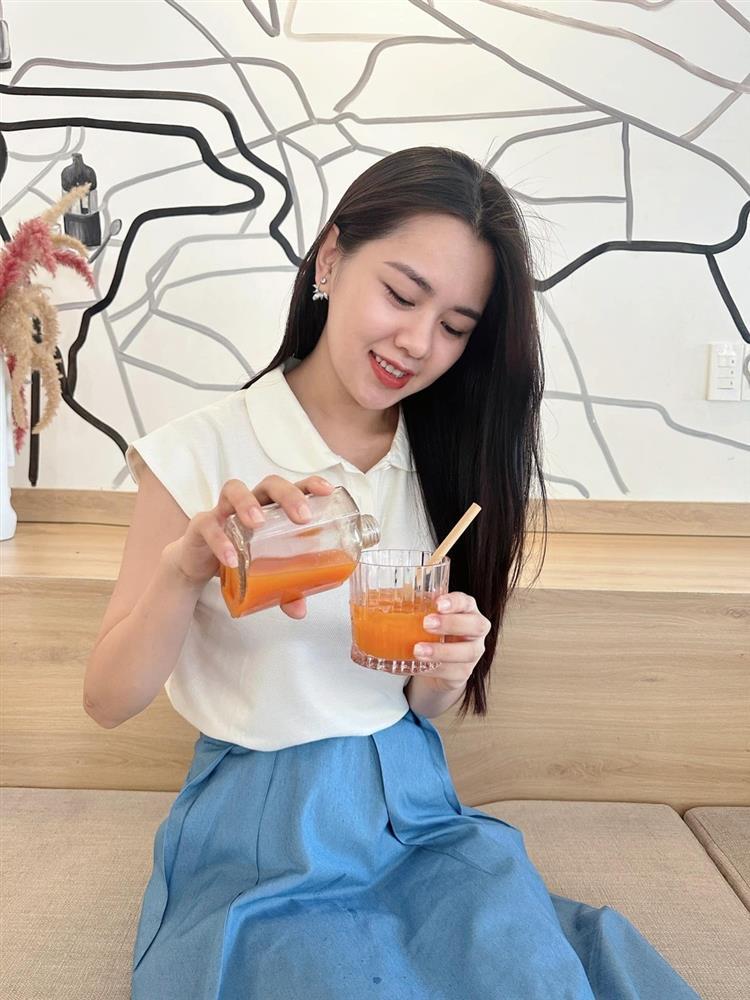 Sau 5 năm cưới cầu thủ Quế Ngọc Hải, hoa khôi Đại học Vinh giờ ra sao?-6