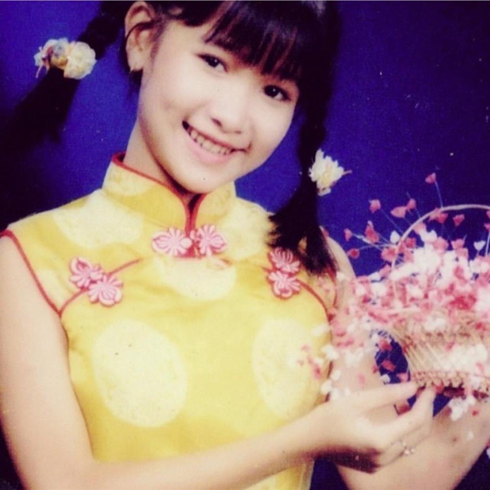 Ca sĩ gợi cảm nhất nhóm Mắt Ngọc sau 13 năm rời làng giải trí, giờ ra sao?-1