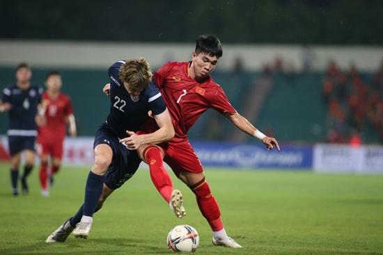 U23 Việt Nam thắng đậm trận ra quân vòng loại U23 châu Á: Đầu xuôi, đuôi lấn cấn