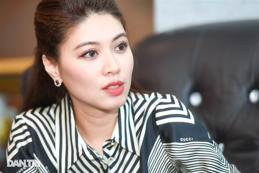 BTV Ngọc Trinh: Khi nhận giải VTV Awards, tôi tiệm cận đáy sự nghiệp-2