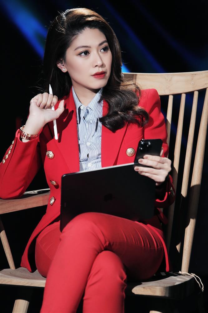 BTV Ngọc Trinh: Khi nhận giải VTV Awards, tôi tiệm cận đáy sự nghiệp-3