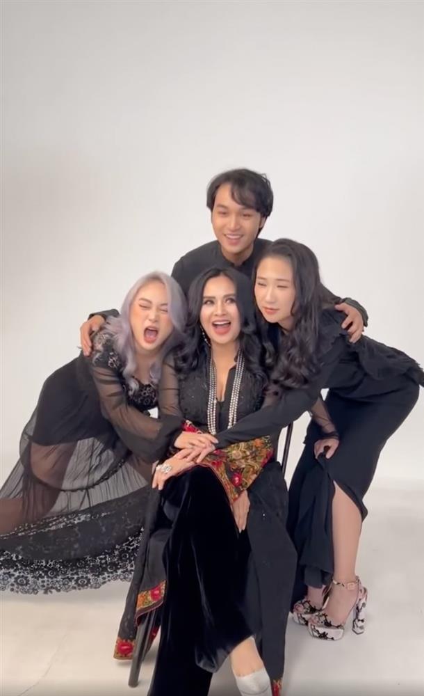 Mẹ kế - con chồng nhà Thanh Lam: Dám sống đúng với chính mình, không giả tạo mới gần gũi-4