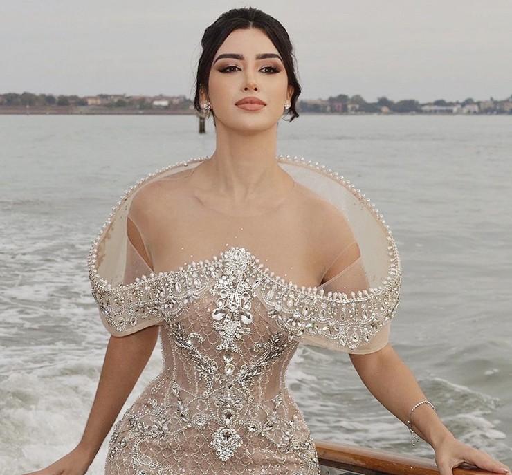 Siêu sao quốc tế đổ bộ thảm đỏ LHP Venice trong những thiết kế dạ hội lộng lẫy-2