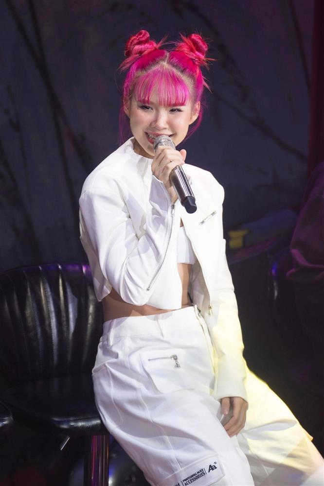 Khởi My làm gì trong 6 năm rời showbiz-13