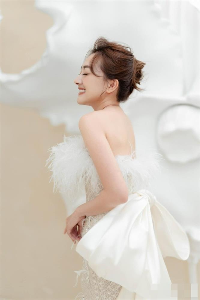 Showbiz Việt: Những cô dâu chờ khoe sắc cuối năm 2023-3