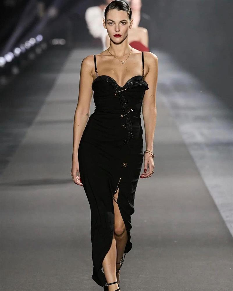 Người mẫu 25 tuổi ôm hôn Leonardo DiCaprio trong hộp đêm là ai?-9