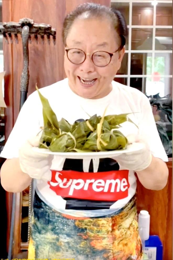 Trư Bát Giới ở đời thực: Sống trong biệt thự sang trọng, U80 vẫn mê quay Tiktok-2