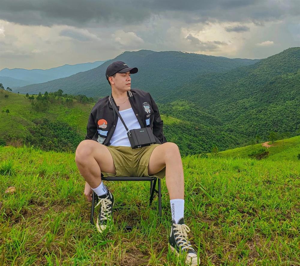 Thầy hiệu phó Hải Phòng vừa nhảy, vừa hát như ca sĩ trong lễ khai giảng-4