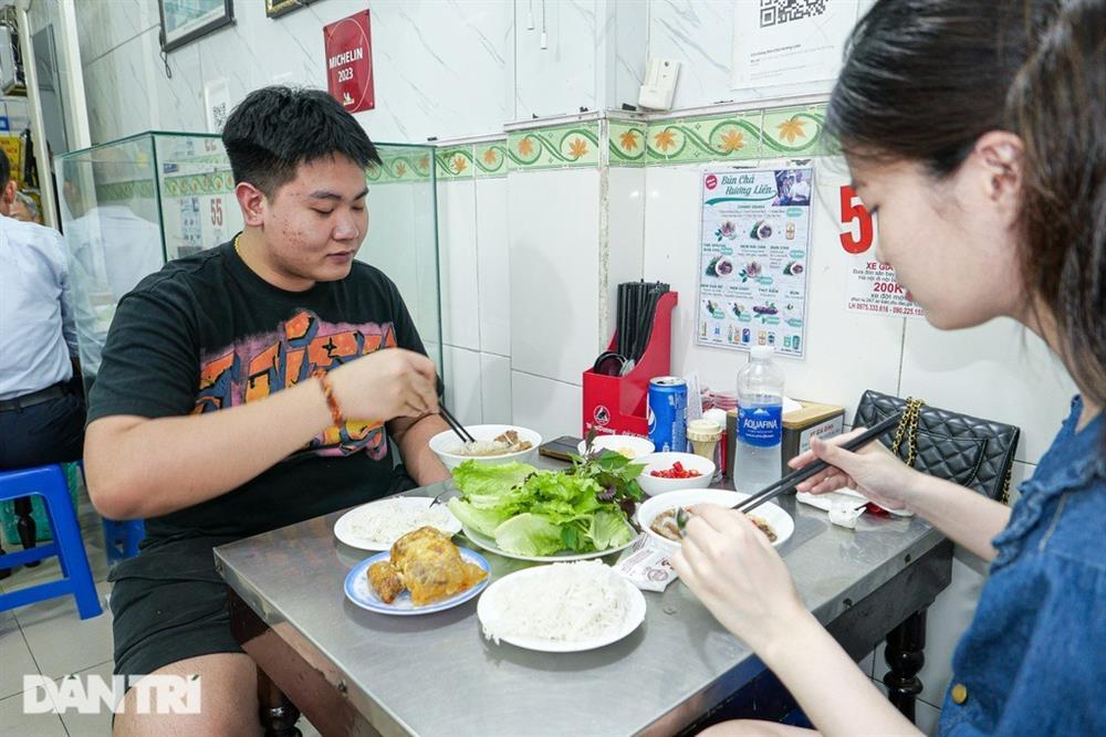 Quán bún chả Hà Nội từng đón cựu Tổng thống Mỹ Obama giờ ra sao?-6