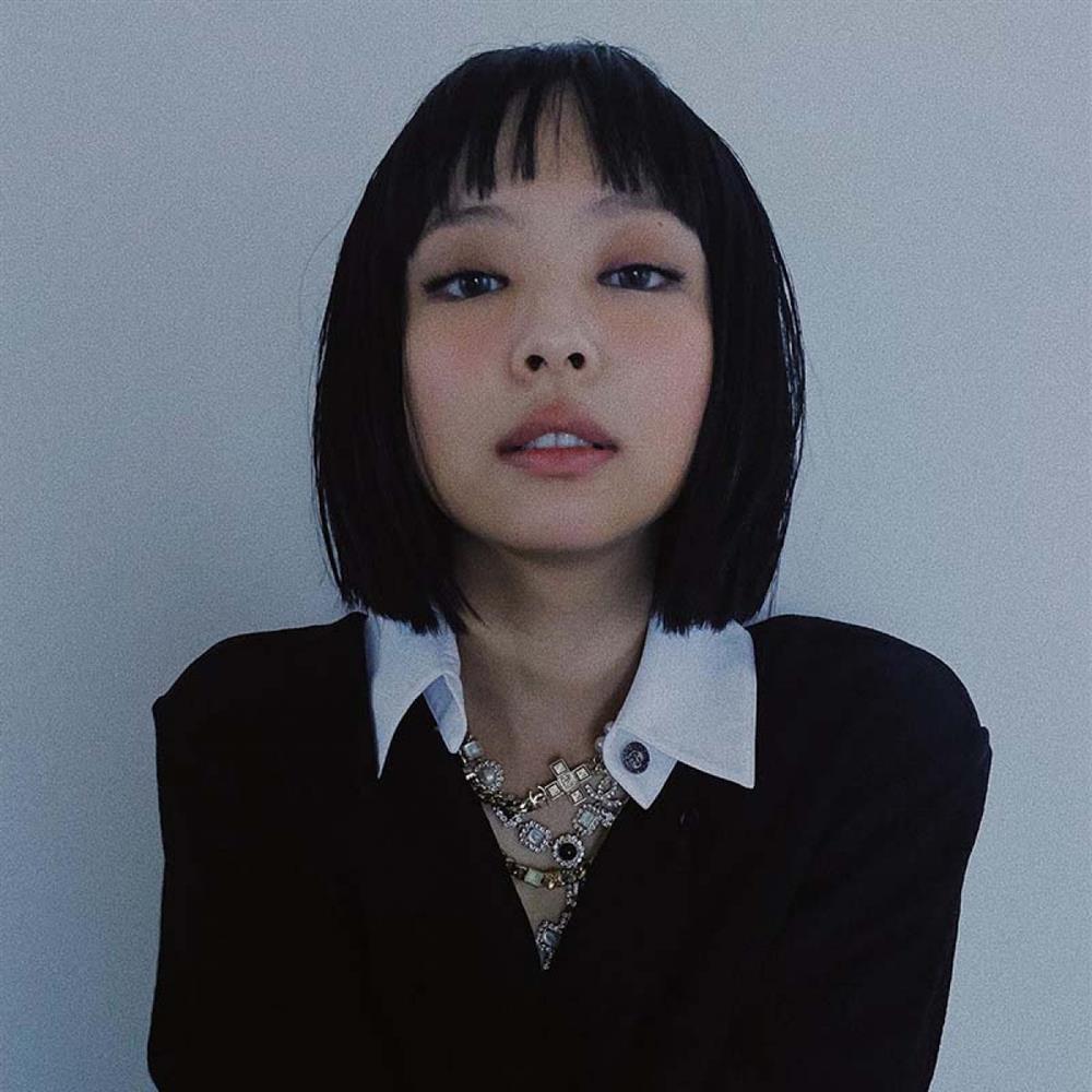 Quá trình thăng hạng nhan sắc qua từng năm của Jennie (Blackpink)-11