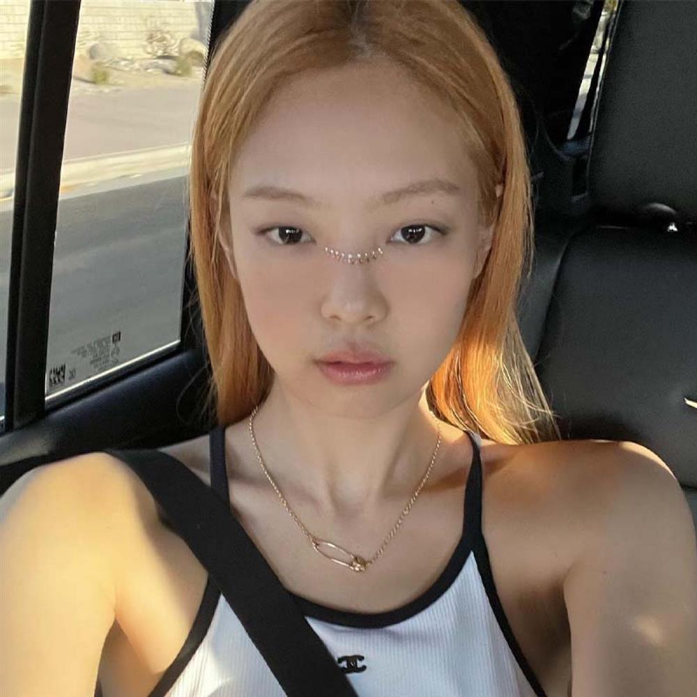 Quá trình thăng hạng nhan sắc qua từng năm của Jennie (Blackpink)-13