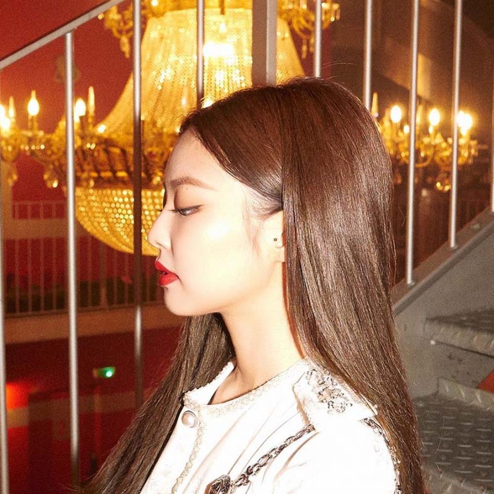 Quá trình thăng hạng nhan sắc qua từng năm của Jennie (Blackpink)-4