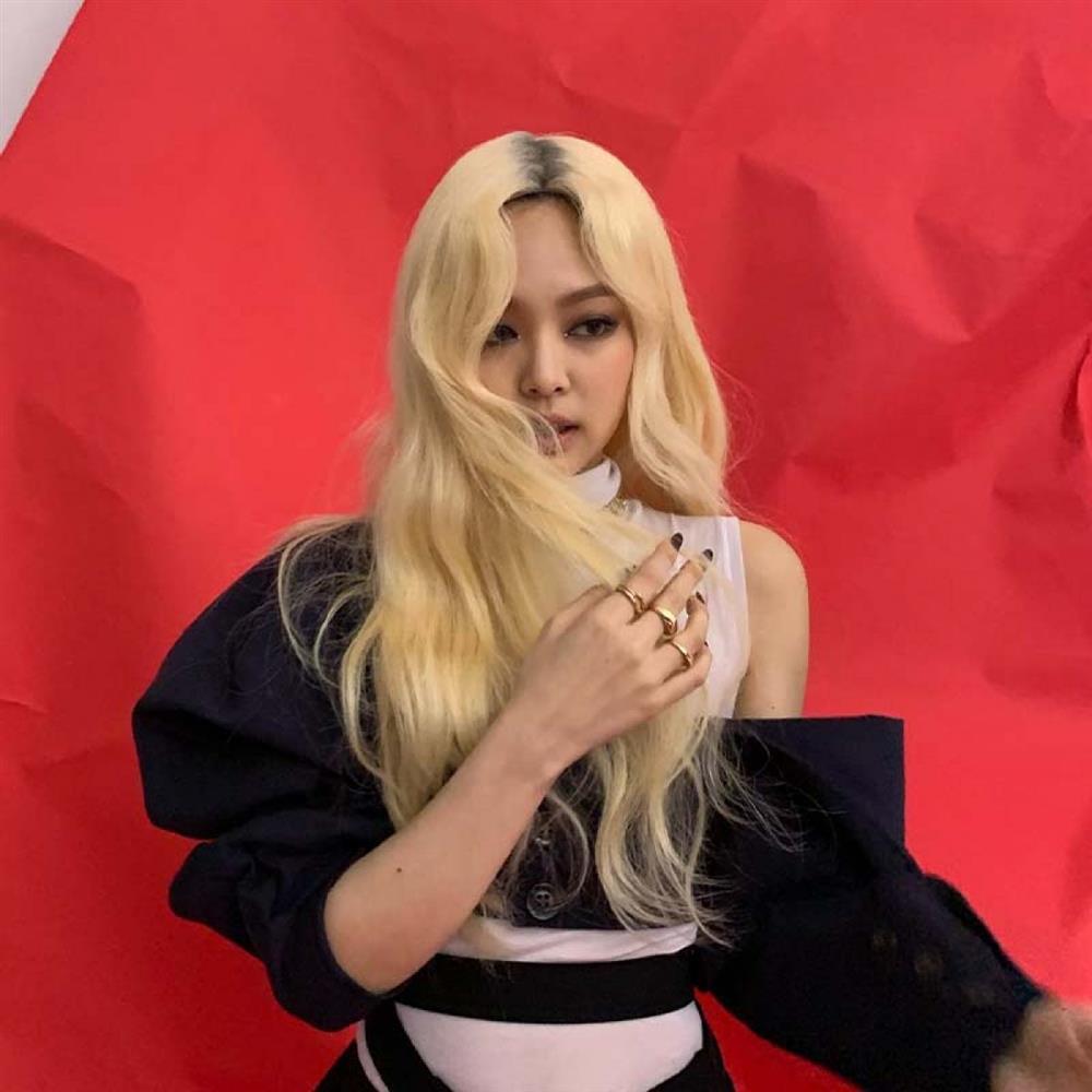 Quá trình thăng hạng nhan sắc qua từng năm của Jennie (Blackpink)-6