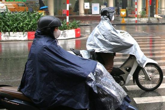 Thời tiết Hà Nội 3 ngày tới: Mưa lớn sắp lan khắp Bắc Bộ, Thủ đô có mưa tầm tã, ngập úng khắp nơi?