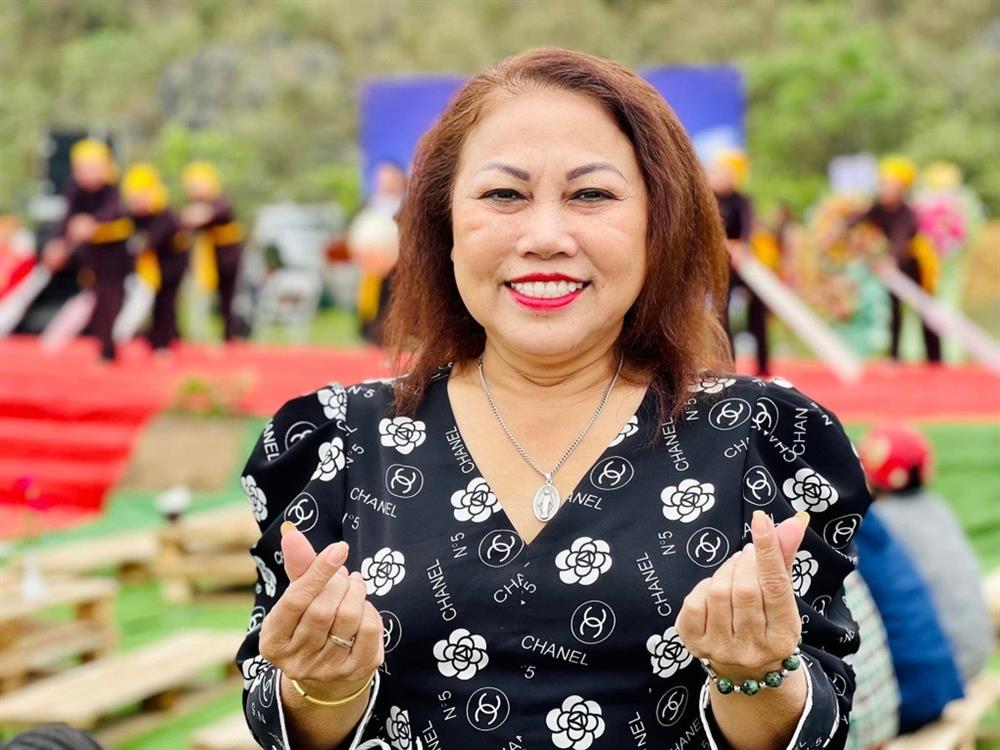 Siu Black và cựu cầu thủ bóng chuyền làm đám cưới-3