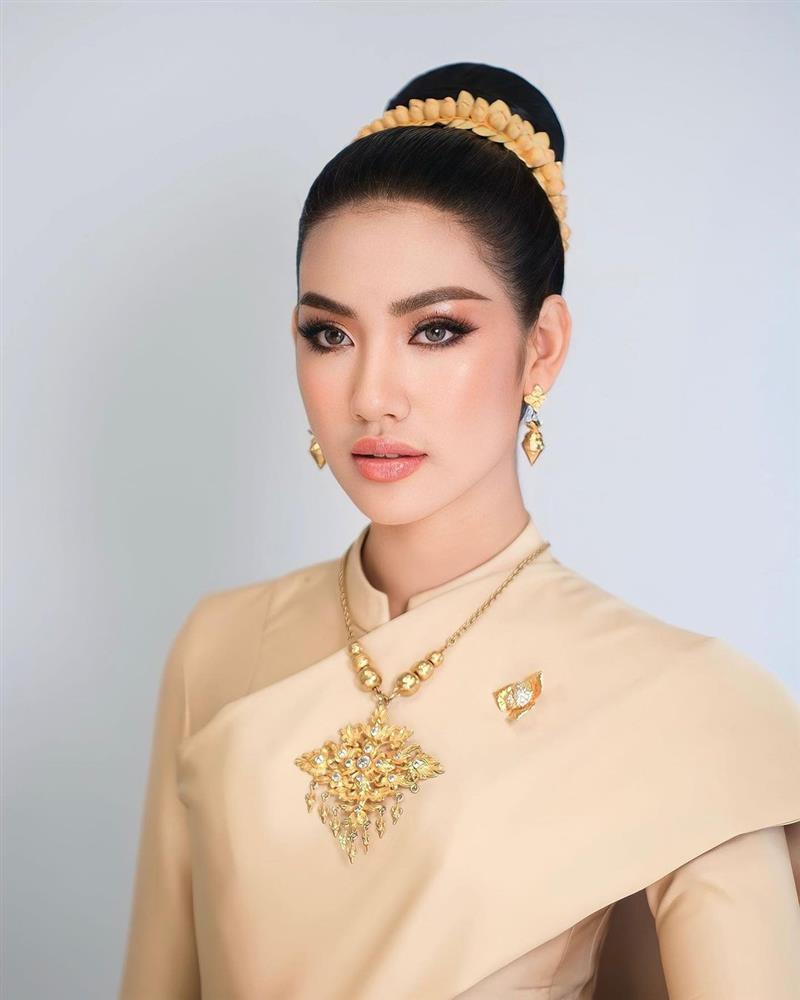 Tân Hoa hậu Hoàn vũ Campuchia được khen ngợi-15