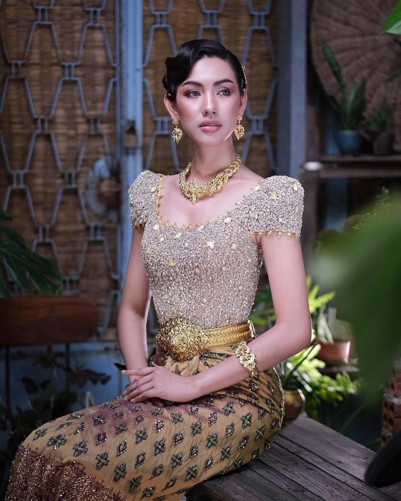 Tân Hoa hậu Hoàn vũ Campuchia được khen ngợi-23