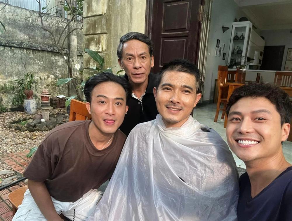 Dàn diễn viên Việt hi sinh mái tóc để đóng phim-1