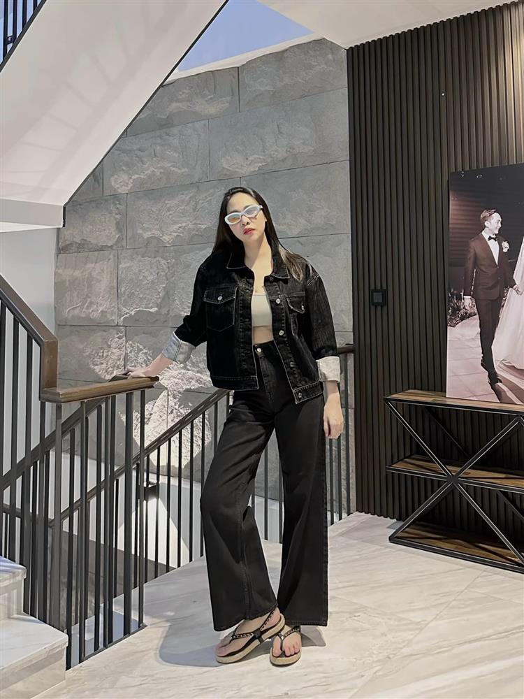 Đàm Thu Trang tự tin diện croptop gợi cảm sau khi sinh con cho Cường Đô La-4