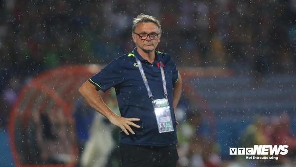 Quân dự bị giúp U23 Việt Nam thắng trận, U23 Yemen khóc ngay trên sân-9