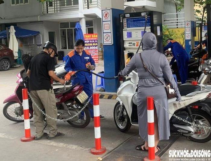 Giá xăng dầu ngày mai (11/9) sẽ tăng lần thứ 7 liên tiếp?-1