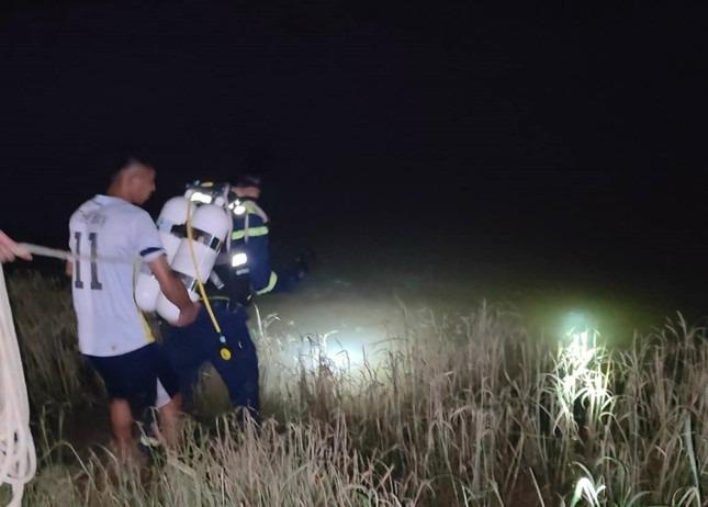 Xuyên đêm tìm kiếm nam sinh 14 tuổi mất tích khi tắm sông-1