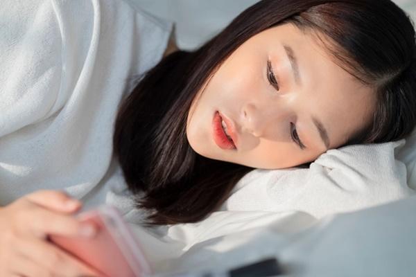 Gặp lại người yêu cũ khi đi trăng mật cùng chồng, tôi muốn trào nước mắt-2