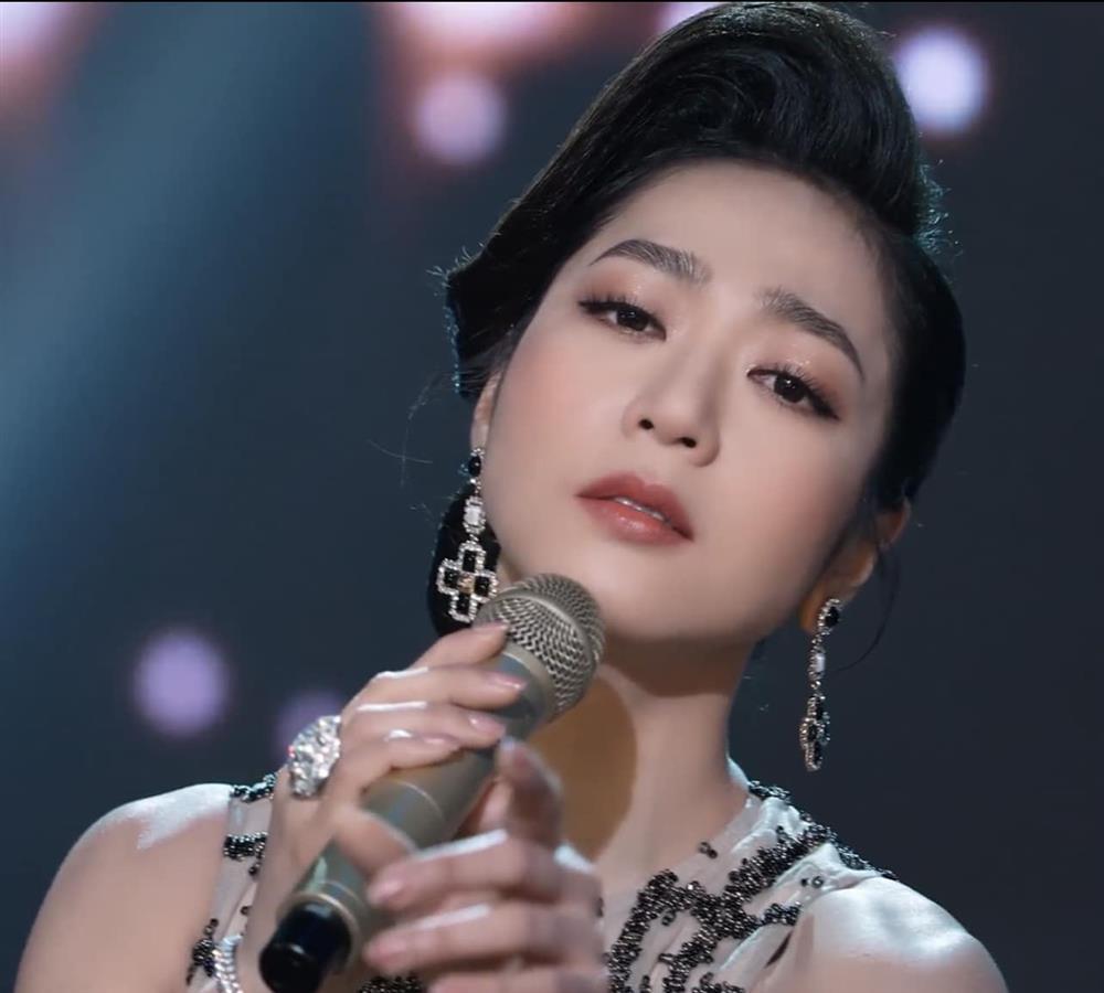 Đẹp như Hà Thanh Xuân, khiến Quang Lê cũng phải mê mẩn-9