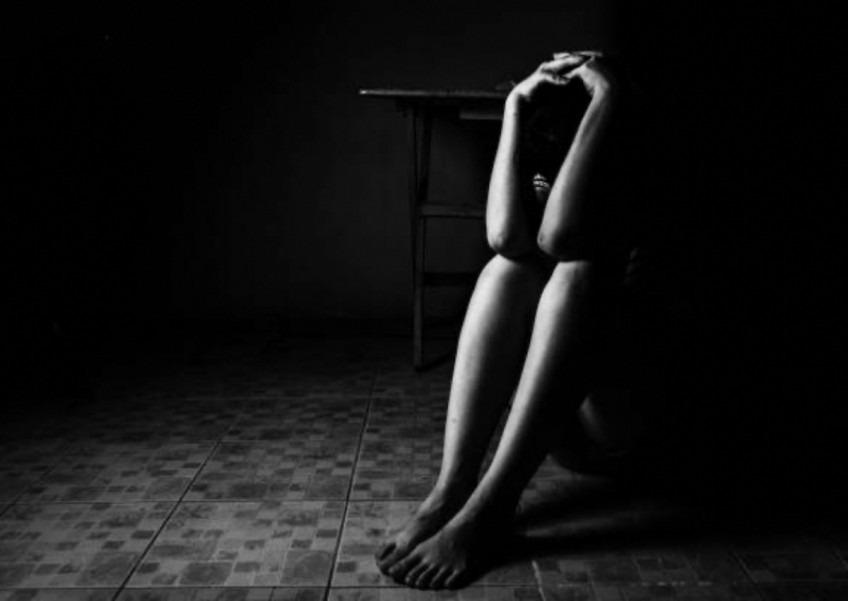 Yêu đơn phương, gã trai bịa chuyện lấy tình dục để xua đuổi hồn ma-1