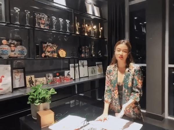 Nơi ở đẳng cấp của nữ ca sĩ đang gây chú ý về phần trả lời liên quan đến Hồ Hoài Anh-5