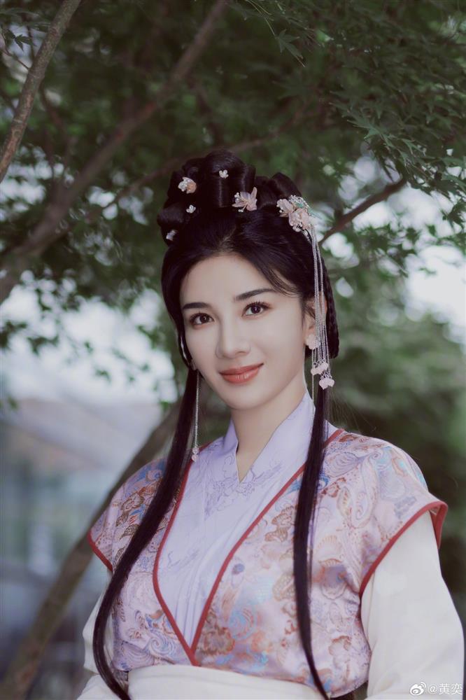 Mỹ nhân Lên nhầm kiệu hoa được chồng như ý sau 23 năm còn phong tình hơn xưa-4