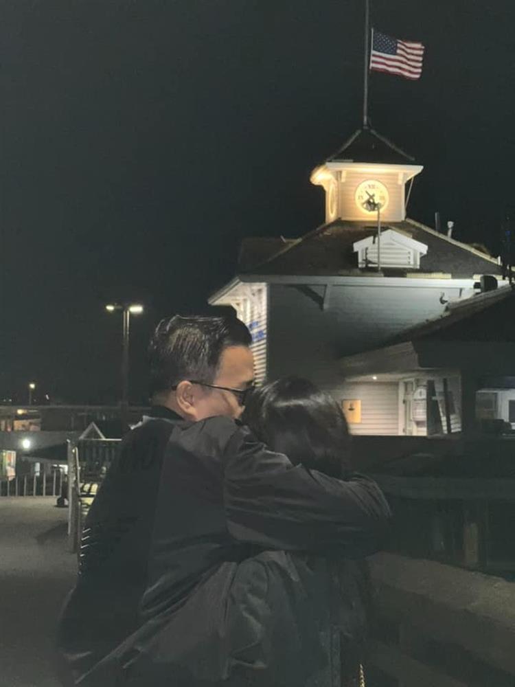 Hà Thanh Xuân sau khi cưới vua cá Koi: Tất bật đi diễn, giấu chuyện đổ vỡ-3