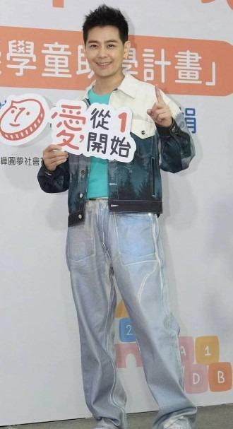 Lâm Chí Dĩnh để lộ một điểm trên gương mặt khiến fan xót xa-2