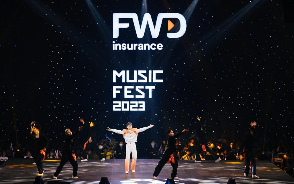 Fan ’đứng ngồi không yên’ vì độ hot của dàn sao FWD Music Fest 2023-6