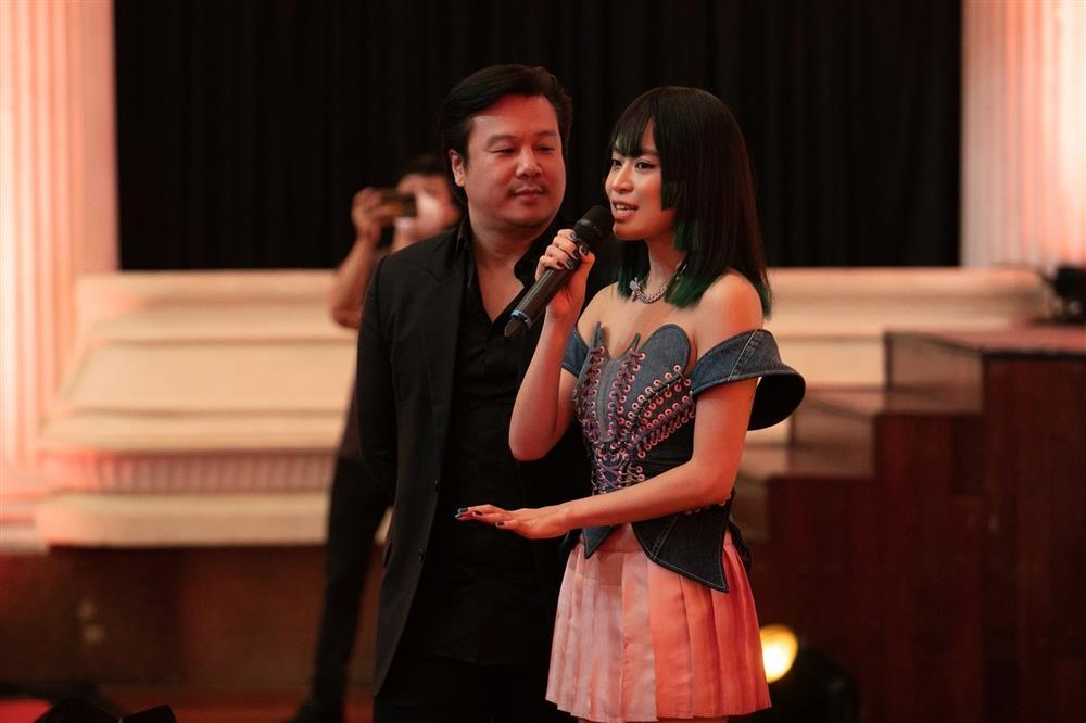 Lao vào vết xe đổ thích dạy đời-2