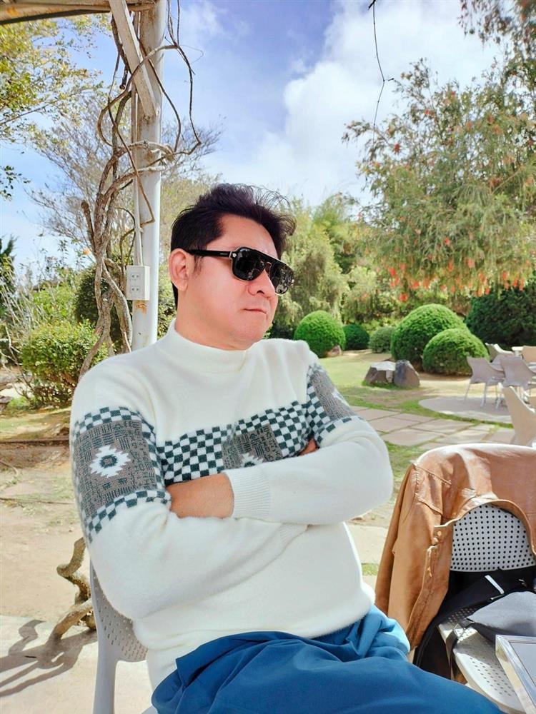 Tài tử Huỳnh Anh Tuấn: Ở nhà tranh vách lá, vui thú vườn tược tuổi 55-12