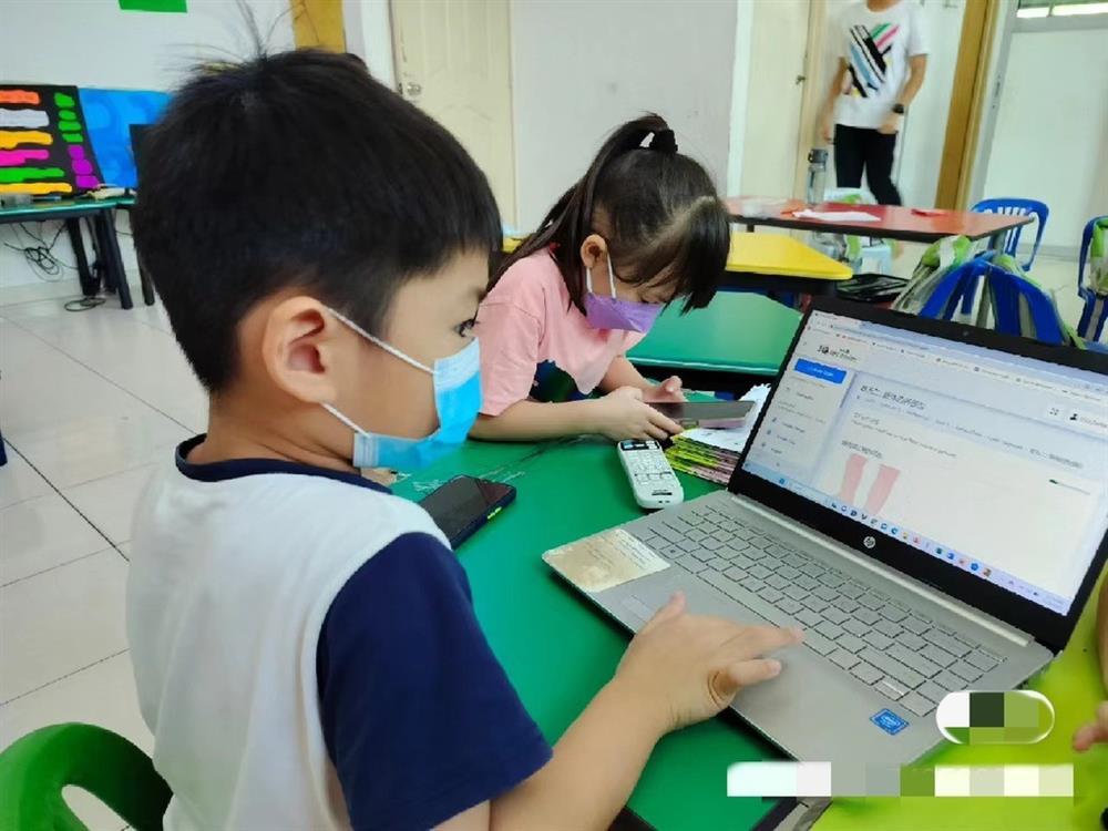 Vì sao ngày càng nhiều Gen Z không muốn sinh con?-2