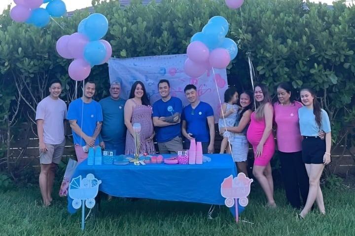 Thành viên 1088 và bạn trai có con bằng phương pháp mang thai hộ-1