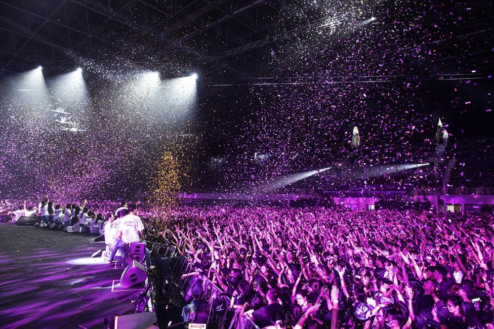 Tình trạng bán vé concert không mấy khả quan của Hoàng Thùy Linh-4