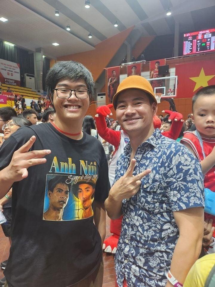 Xuân Bắc ngỡ ngàng khi gặp fan cuồng có gia thế đặc biệt-1