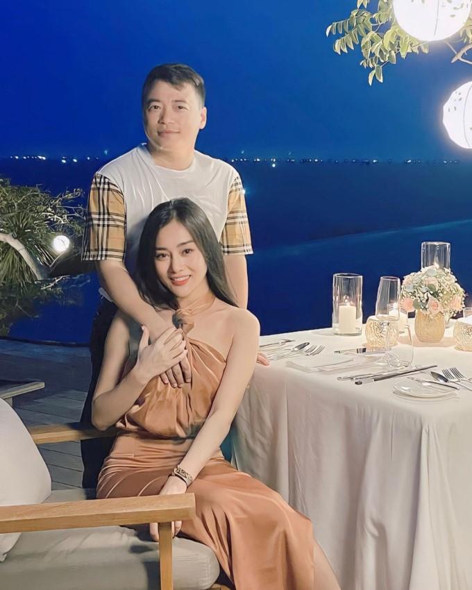 Loạt ảnh qua camera thường bóc trần nhan sắc thật của Phương Oanh-4